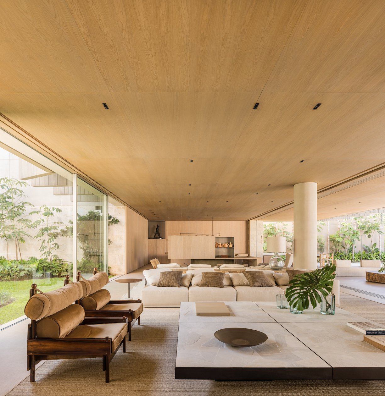 Arthur Casas, projekt:Pacaembu House, São Paulo, Brazylia