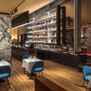 Restauracja Torre w Fondazione Prada w Mediolanie