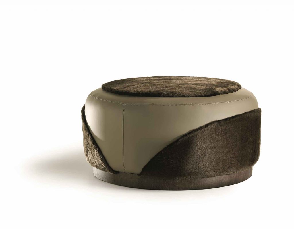 meble inspirowane zimą Fratelli Boffi - In Furs Ottoman - design Analogia Project