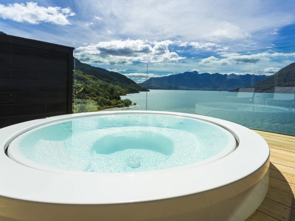 Kos by Zucchetti MINIPOOL | Built-in hot tub