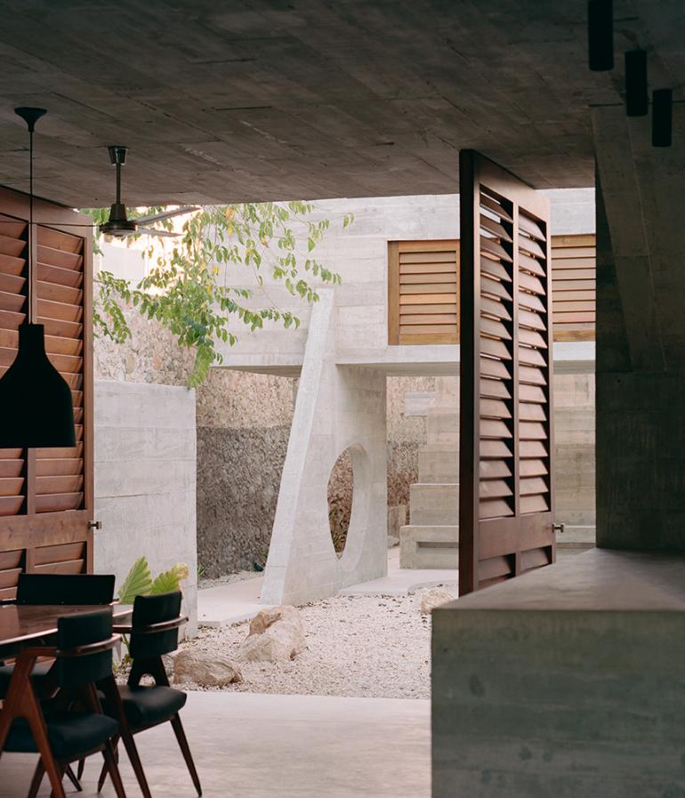 betonowe sanktuarium03