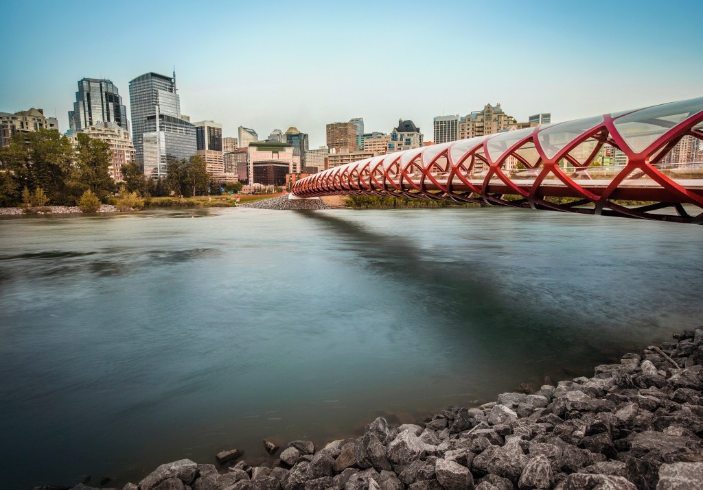 Santiago_Calatrava calgary_peace_bridge2_0