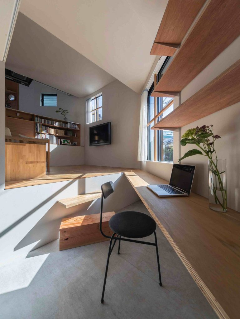 house-in-takatsuki-tato-architects wielopoziomowy dom 03