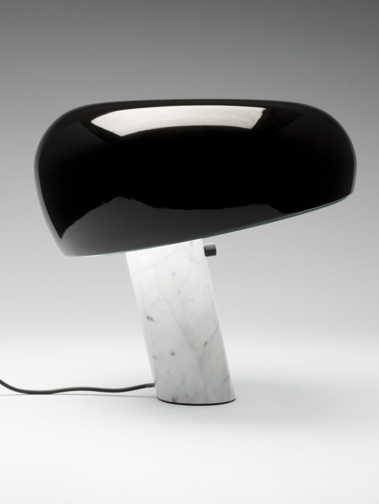 Lampa Snoopy marki Flos, projekt: Achille Castiglioni