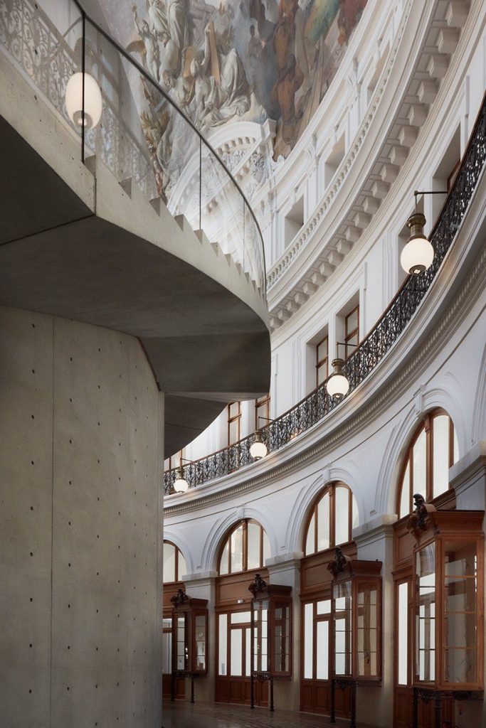 tadao-ando-bourse-de-commerce-paris-art-museum-09