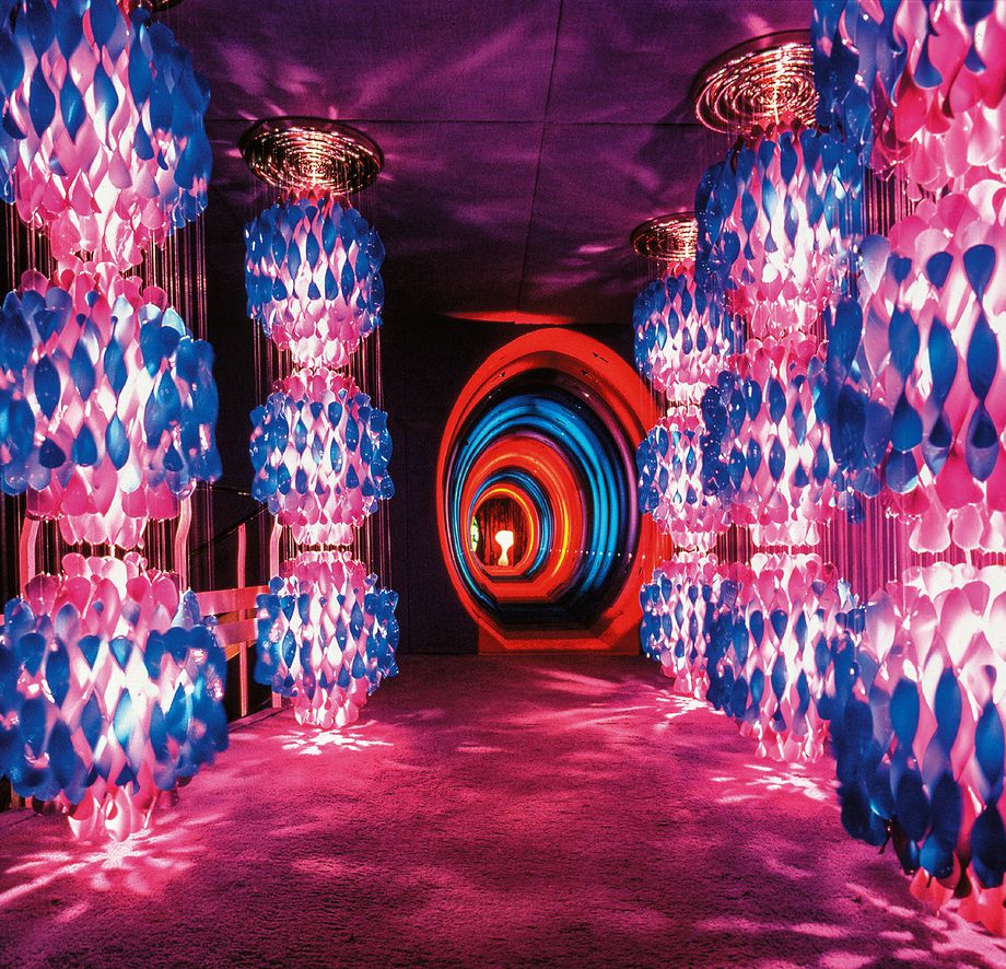 verner_panton_visiona_2_phaidon_light_room